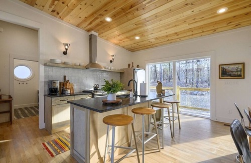 Broken Bow Cabin | Summer Retreat: Chill by the Pool, Compete on the Court