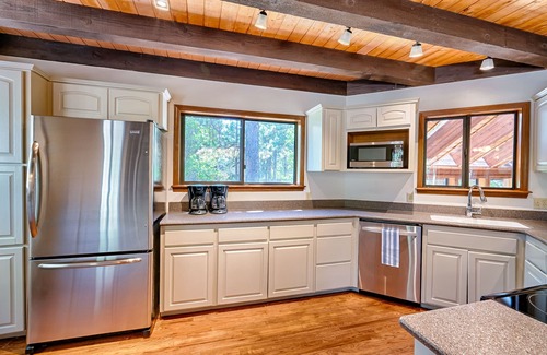 Swiss Manor House | SUMMER SALE! Ultimate Group Gathering - 6bd 5bth in Flagstaff on National Forest