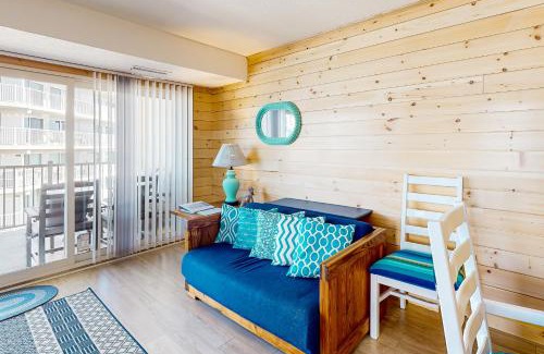 Midtown Ocean City Apartment | Summer Sands at 80 East