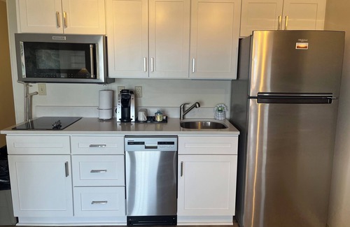 Wrightsville Beach Condo | Summer Sands- Splish Splash Room 405