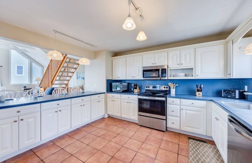 Waves House | SUMMER SAVINGS - Oceanfront Dog Friendly w/Pool, Hot Tub, Game Room, Cargo Lift