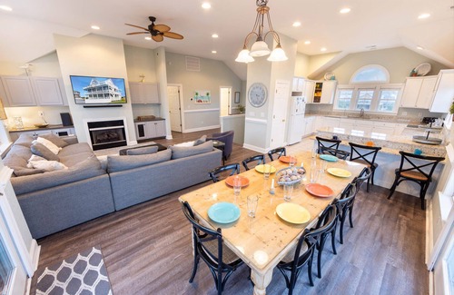 Wind Over Waves House | SUMMER SAVINGS - Semi-Soundfront Dog Friendly w/Pool, Hot Tub, Cmty Boat Ramp