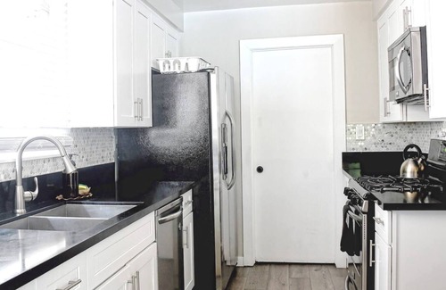 Winnetka House | Summer Special Price! Family Fun Home- Pool, BBQ, & Fenced Yard-Pet Friendly!