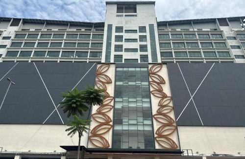 Kota Samarahan Apartment | SUMMER SUITES APARTMENT-The Summer Shopping Mall