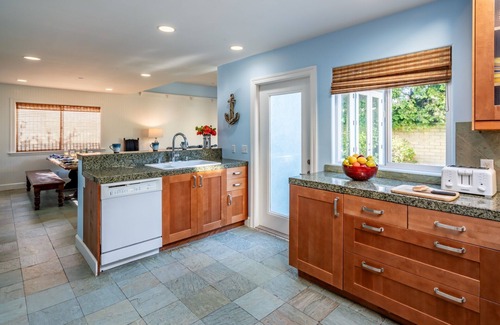 Pierpont Bay House | Summer Sunset - Easy Breezy Beach Life in Ventura