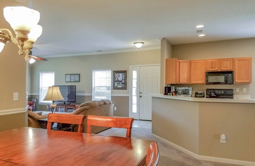 Red Hill Condo | Summer Vacation Prime Location Premier Accommodations !🏌️‍♂️🏖 Book Now !