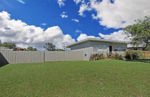 Culburra Beach House | SummerBreeze - only seconds to the beach