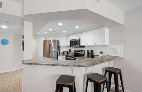 Crescent Beach Condo | Summerhouse 609B - Beachfront, 2 Pools, Pickleball, Hot Tub, Free Golf Daily