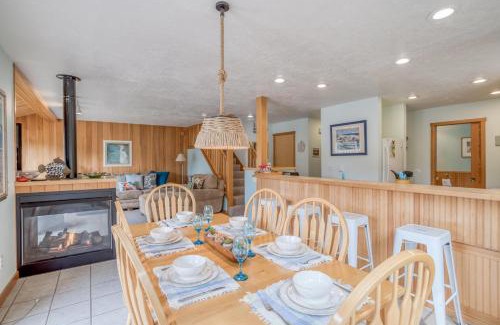 Shorepine Village House | Summerhouse Cottage