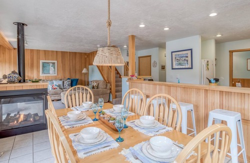 Shorepine Village House | Summerhouse Cottage