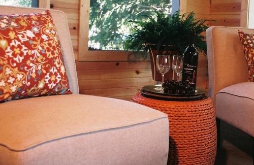 Ludington Hotel | Summers Inn Ludington - Adults Only