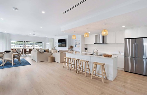 Nangkita House | Summervale House – 108 Blanche Pde