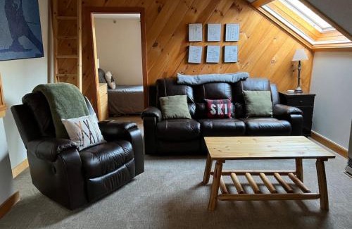 Carrabassett Valley Apartment | Summit Haus Golf and Liftside Penthouse