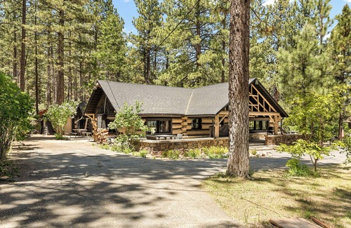 Big Bear Lake Cabin | Summit Hideaway | A Big Bear Oasis!