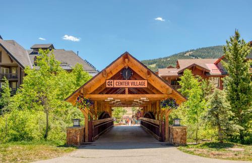 Copper Mountain Village Apartment | Summit House 406
