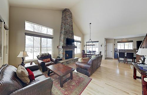 Silvercreek House | Summit Lift 240