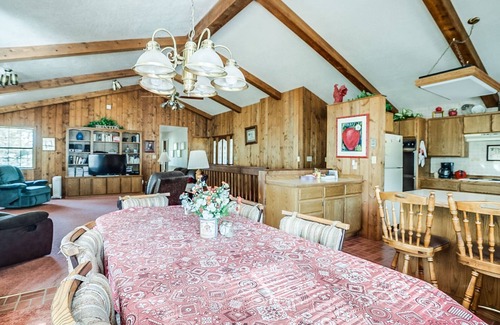 Greer Cabin | Summit Pines: Escape the heat