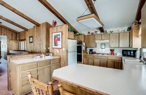Greer Cabin | Summit Pines: Escape the heat