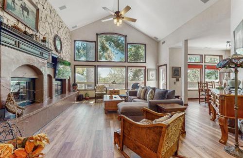 Twin Peaks House | Summit Sanctuary