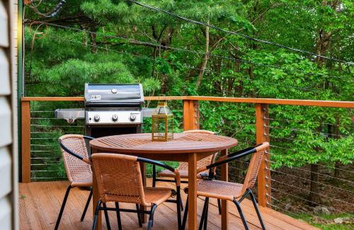 Lake Harmony Estates House | Summit Shores Tranquil Escape Designed for Groups w Fire Pit Game Room
