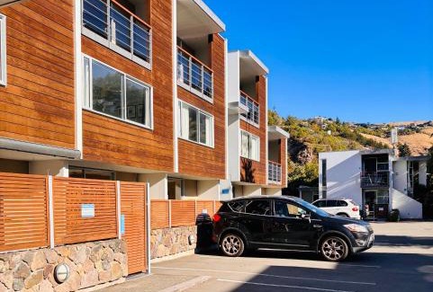 Sumner Hotel | Sumner Bay Motel