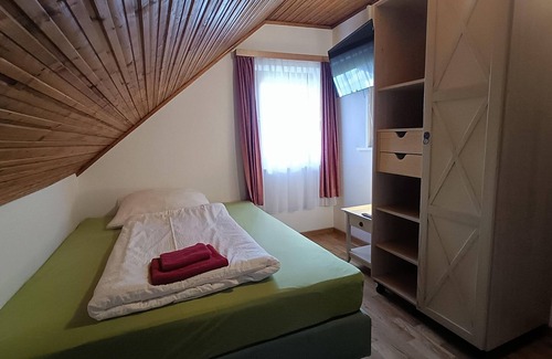 Klopein am Klopeiner See Apartment | Sunny holiday apartment with balcony on Klopeinersee with private beach