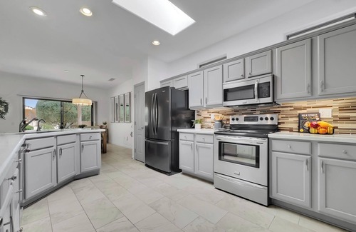 Surprise House | Sun City Grand! 2/2 with office! Golf Cart. 30 Night Min!
