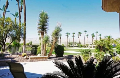 Desert Palms House | Sun City Home on the Golf Course
