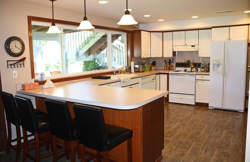 Orondo House | Sun Cove Waterfront 6 Rooms (4 BEDROOMS W/2 additional Sleeping rooms , 4 Bath