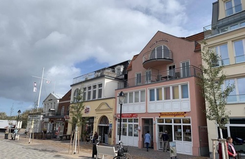 Warnemuende Apartment | Sun deck on the beach