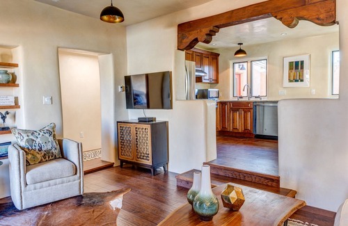 Downtown Santa Fe House | Sun-Drenched Luxury Home 5 Min. Walk to Plaza