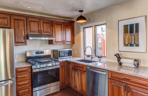 Downtown Santa Fe House | Sun-Drenched Luxury Home 5 Min. Walk to Plaza