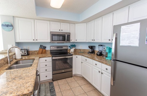Myrtle Beach Condo | Sun-Drenched Oceanfront Corner 2BD/2BA condo w/Panoramic Views. Prime location.