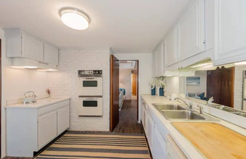 North Falmouth House | Sun Drenched Waterfront Cape Cod Escape!