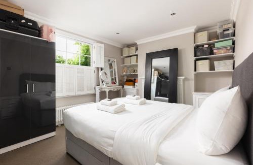 Churchill Apartment | Sun-filled 2BR with Garden Btwn Chelsea and Pimlico