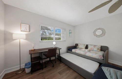 Coral Ridge Isles House | Sun-filled House With Heated Pool By Pmi