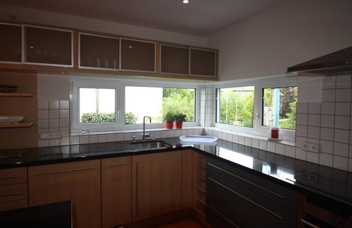 Ludwigshafen House | Sun house with fireplace and terrace, 200sqm, 4 bedrooms, max. 8 people