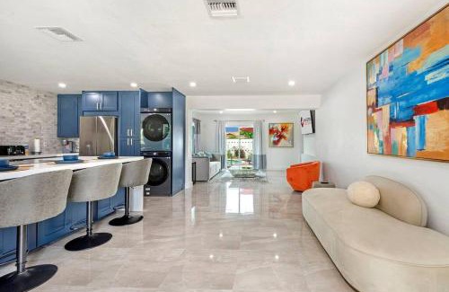 Riviera Beach House | Sun-Kissed Bliss: Dreamy Getaway