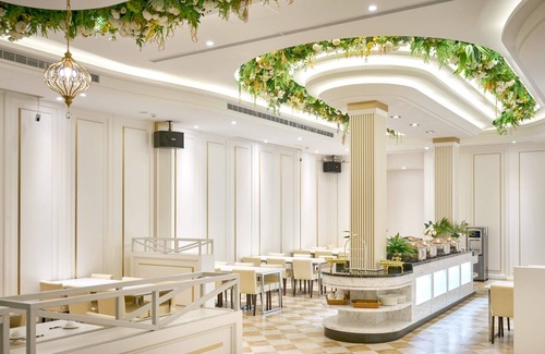 Yuchi Hotel | Sun Moon Lake Queen Castle Hotel
