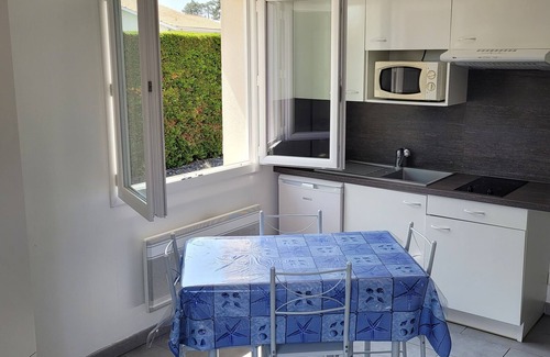 Andernos-les-Bains Apartment | Sun & relaxation in an independent studio with private terrace
