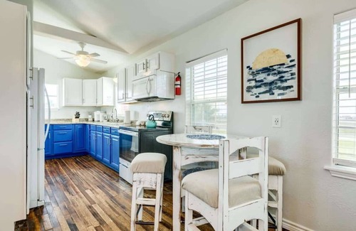 Surfside Beach House | Sun & Salt Beach Pad – Cozy, Cute, & Tail-Wagging Approved!