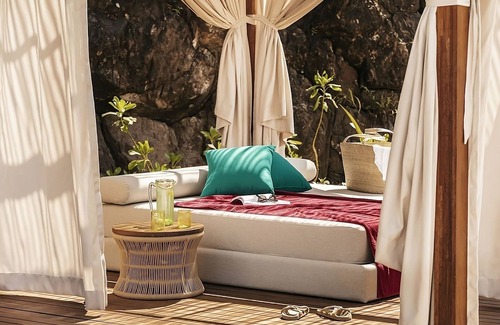 Lo de Marcos House | Sun, Sand & Relaxation! Pools, Beachfront, Free Parking, Free Breakfast!