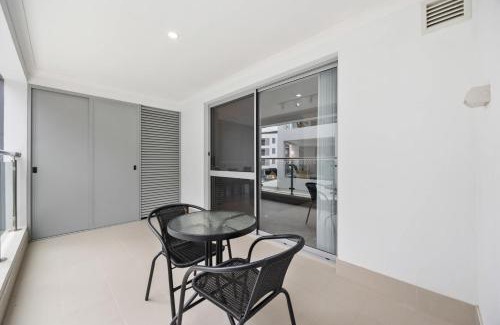 Rockingham Apartment | Sun Sand & Style Cozy 2BR Coastal Retreat in Rockingham