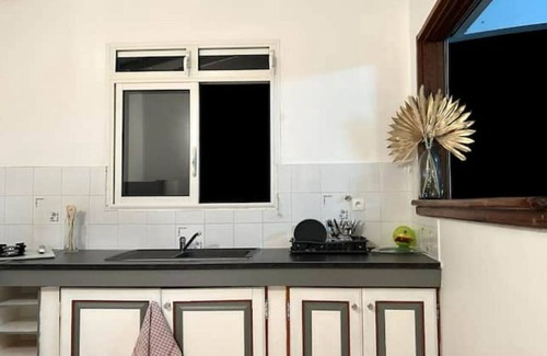 Les Abymes House | Sun Side