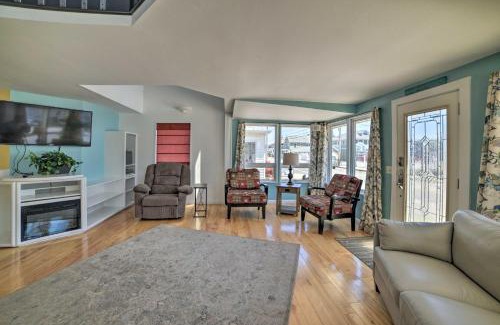 Old Orchard Beach House | Sun-Soaked Coastal Cottage with Deck and Walk to Beach