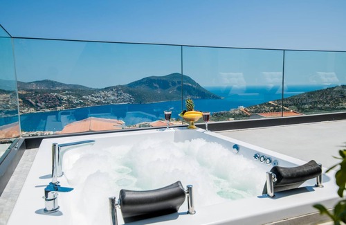 Kalkan Villa | Sun, Style & Serenity - 4BR Luxury Villa in Kalkan with Private Entertainment
