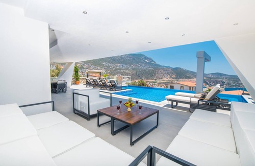 Kalkan Villa | Sun, Style & Serenity - 4BR Luxury Villa in Kalkan with Private Entertainment