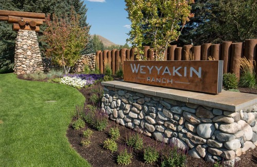 Weyyakin Ranch House | Sun Valley Serenity: Luxurious 4-Bedroom Home 3 min. from Ski Lifts and Downtown