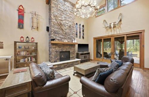 Cle Elum House | Suncadia 4 Bdrm Home with Private Hot Tub