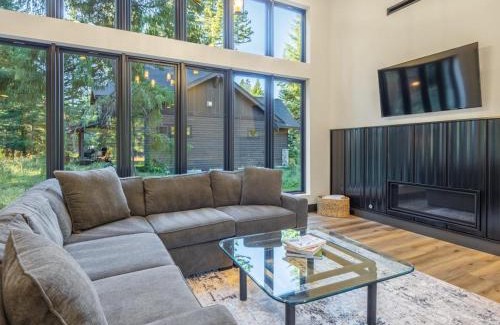 Cle Elum House | Suncadia 4 Bdrm Pet Friendly home with Hot tub and Game Room